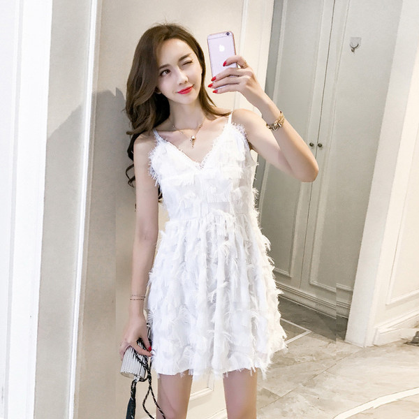 Βραδινό κομψό φόρεμα με 3D διακόσμηση σε μαύρο και άσπρο