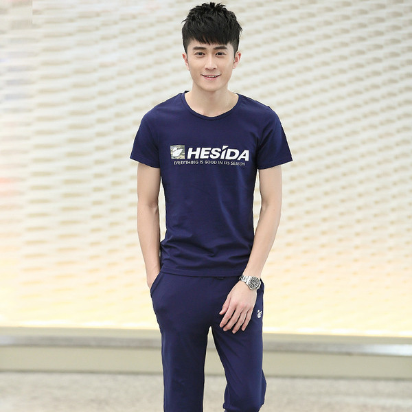 Αντρικά μπλουζάκια και  παντελόνια με επιγραφήσε διάφορα χρώματα