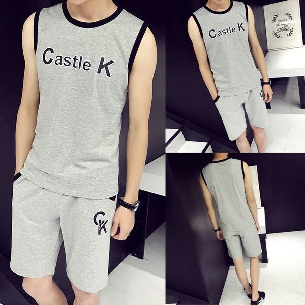 Echipă sportivă masculină actuală din două părți-tank top + pantaloni scurți, două modele în mai multe culori