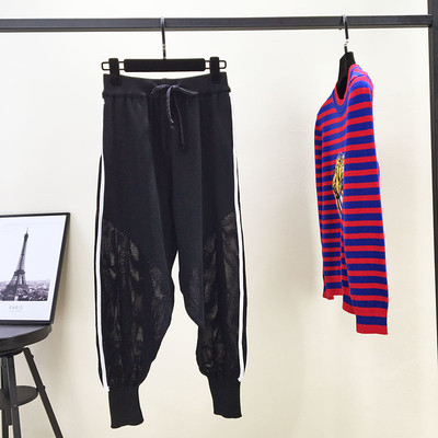 Pantaloni largi de dama cu talie elastica si dantela