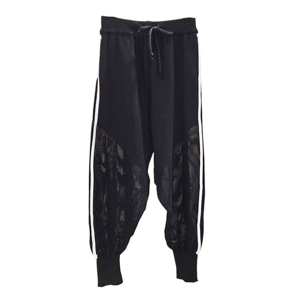 Pantaloni largi de dama cu talie elastica si dantela