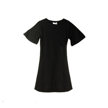 Ανοιξιάτικο-καλοκαιρινό κοντό φόρεμα με ενδιαφέρουσα ανοικτή πλάτη και φαρδιά μανίκια