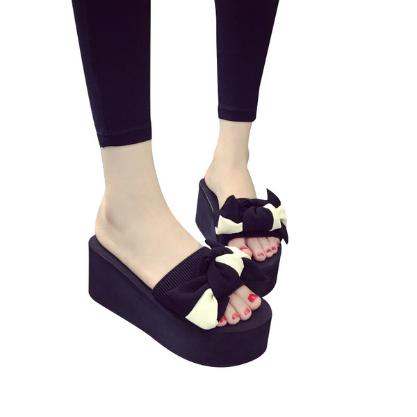 Papuci moderni de dama - doua modele in mai multe culori