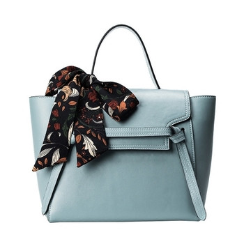 Стилна дамска чанта с аксесоар цветен шал в няколко цвята
