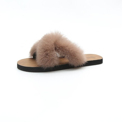 Μοντέρνες γυναικείες παντόφλες σε τρία χρώματα