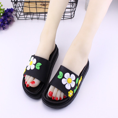 Papuci dama cu motive florale