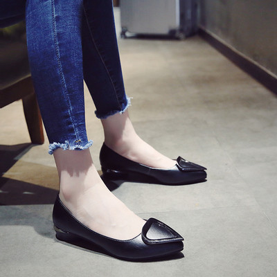 Pantofi jos de dama, potriviti pentru uzul de zi cu zi cu decor metalic interesant, doua modele in mai multe culori