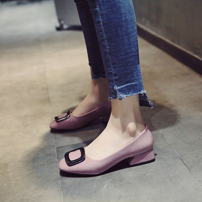 Pantofi jos de dama, potriviti pentru uzul de zi cu zi cu decor metalic interesant, doua modele in mai multe culori