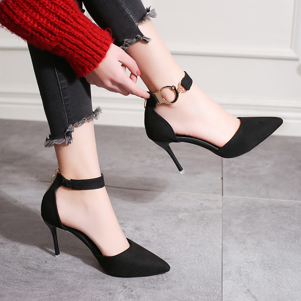 Pantofi eleganti de dama ascutit cu toc subtire cu inchidere metalica interesanta in trei culori