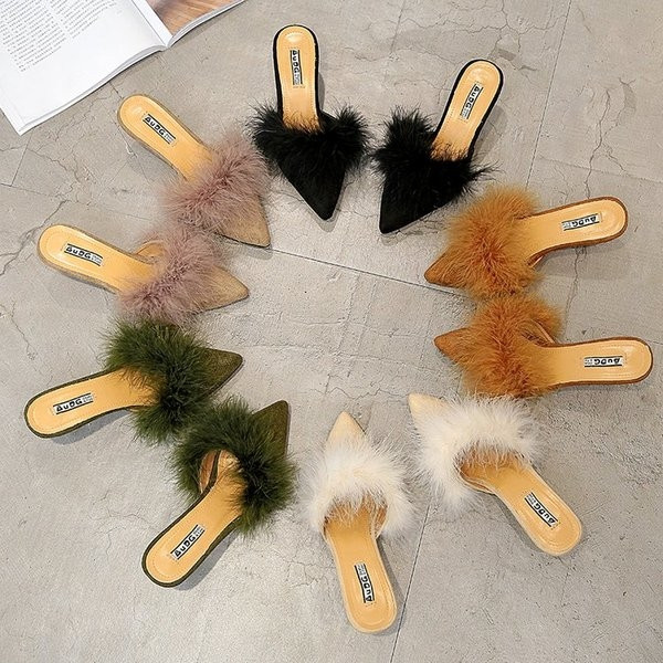 Modern női papucs lefelé zárt modell, alacsony sarkú cipővel több színben