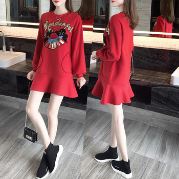 Άνοιξη σπορ-κομψό φόρεμα με τσέπες σε μαύρο και κόκκινο χρώμα