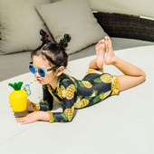 Κομψό μαγιό πλήρους μήκους για κορίτσια με μακριά μανίκια και εκτύπωση