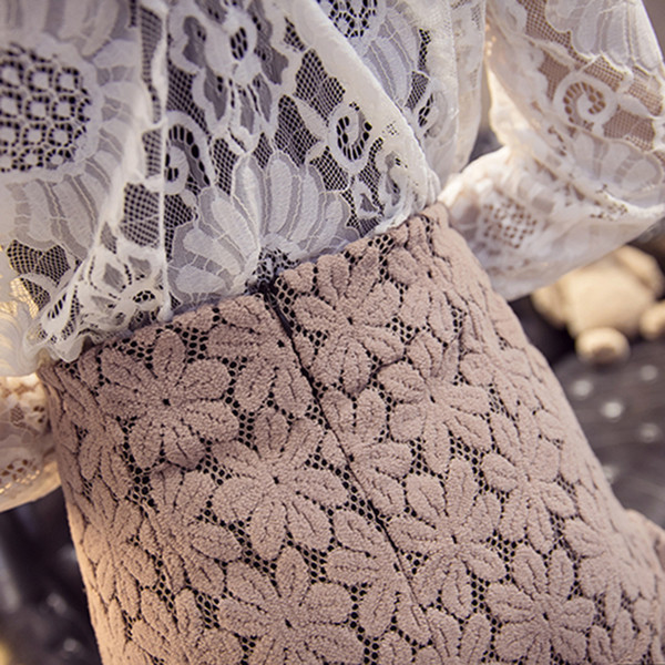 Fusta de dama scurta din dantela cu buzunare decorative si volan in trei culori