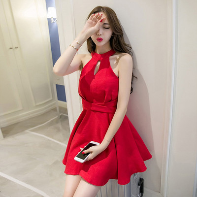 Γυναικείο φόρεμα με  ζώνη 