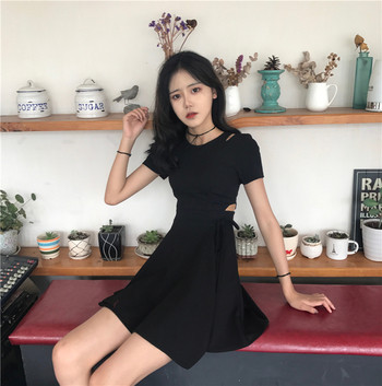 Rochie de dama cu gaura in talie si cravate in doua culori