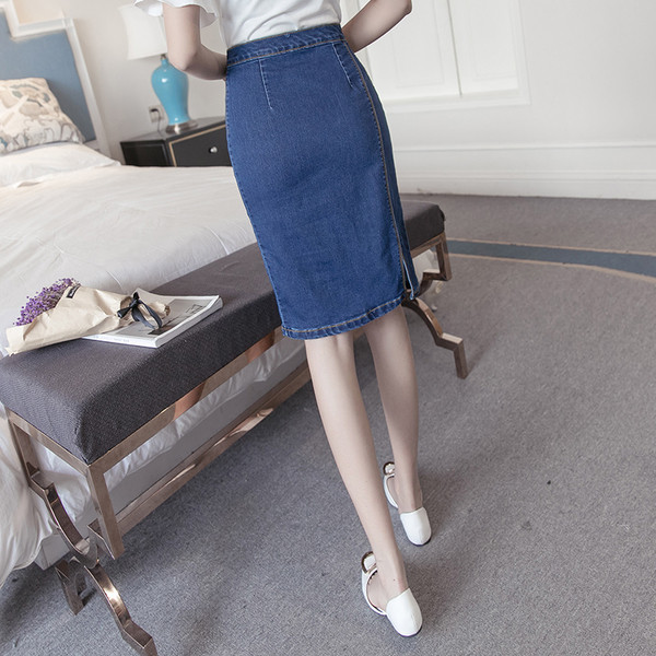 Térdig érő farmerszoknya, magas derékkal, két színben