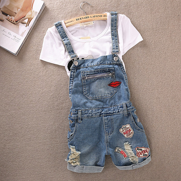 Salopeta scurta de vara de dama din denim cu petice si mini imprimeuri in culoare deschisa