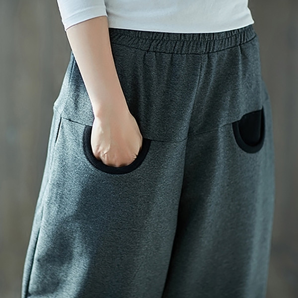 Pantaloni sport de dama moderni cu buzunare