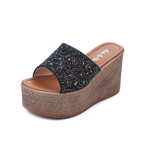 Стилни дамски чехли на платформа лъскави в три цвята