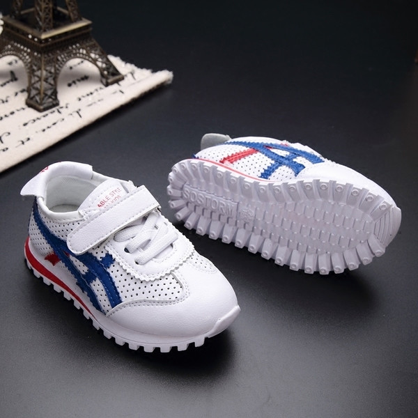 Καλοκαιρινά παιδικά πάνινα παπούτσια για αγόρια με έγχρωμες λωρίδες σε δύο χρώματα