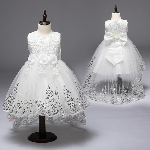 Модерна дълга рокля тип принцеса с декорация от пайети и панделка на гърба в три цвята