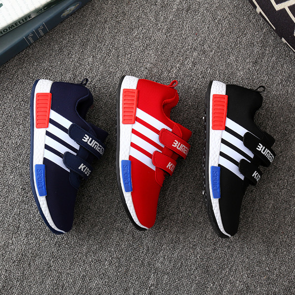 Παιδικά παπούτσια για αγόρια σε διαφορετικά χρώματα