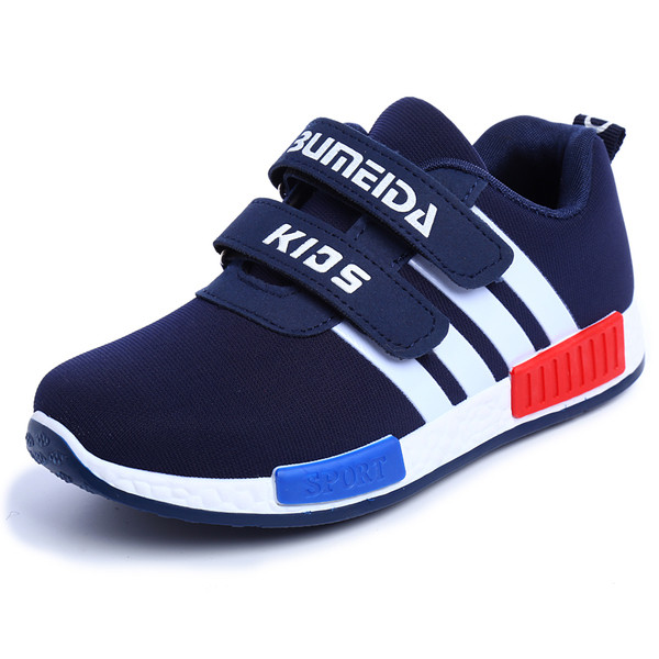 Παιδικά παπούτσια για αγόρια σε διαφορετικά χρώματα