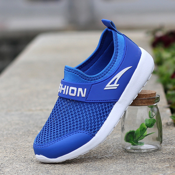 Παιδικά παπούτσια καλοκαίρι με πλέγμα κατάλληλο για κορίτσια και αγόρια σε διαφορετικά χρώματα