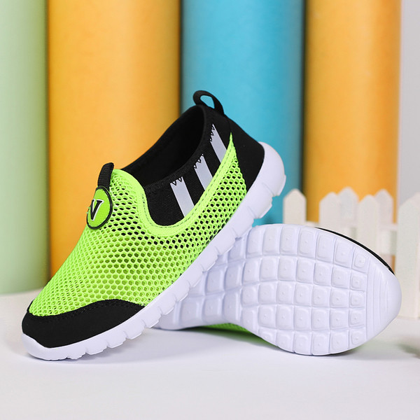 Παιδικά παπούτσια καλοκαίρι με πλέγμα κατάλληλο για κορίτσια και αγόρια σε διαφορετικά χρώματα