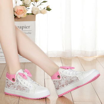 Αθλητικά παπούτσια για κορίτσια με δαντέλα και κορδέλα σε floral μοτίβα