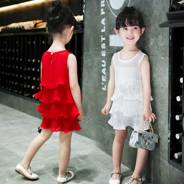 Nyári gyerekruha fodrokkal több színben