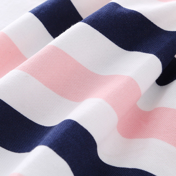 Gyerekruha rövid ujjal, széles csíkokkal és rátéttel