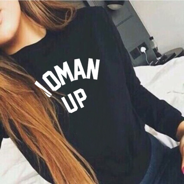 Bluză de damă cu mâneci lungi, inscripție și guler în formă de O (croială extinsă)