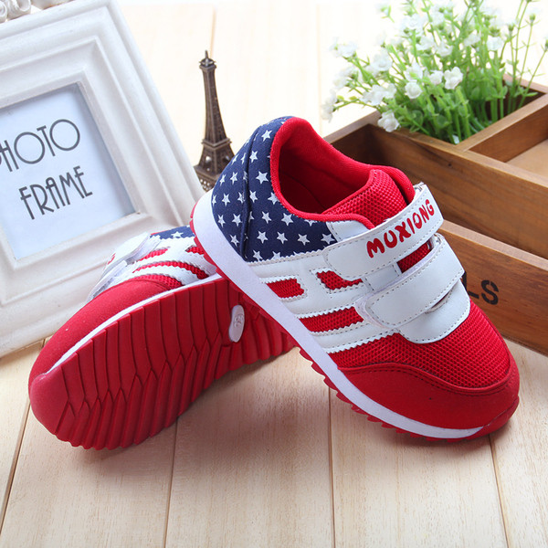 Adidași copii pentru băieți și fete în diferite culori cu imprimeu și inscripție