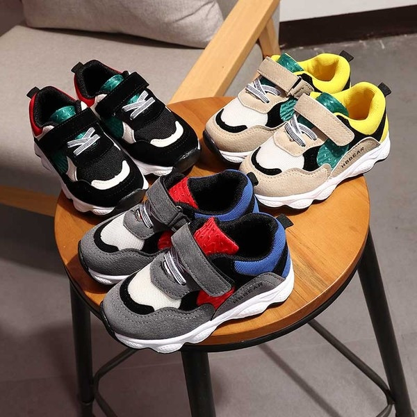Παιδικά αθλητικά παπούτσια με παχιά σόλα για αγόρια και κορίτσια σε διαφορετικά χρώματα