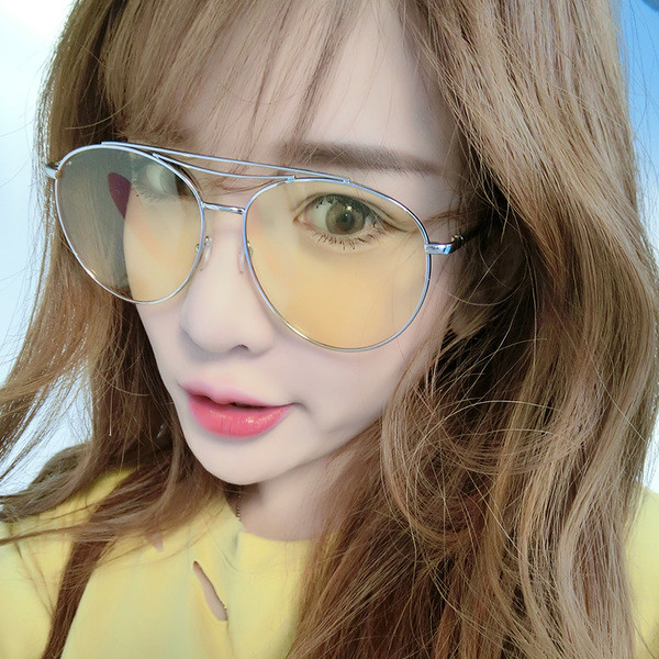 Γυναικεία κλασικά γυαλιά ηλίου  σε διάφορα χρώματα