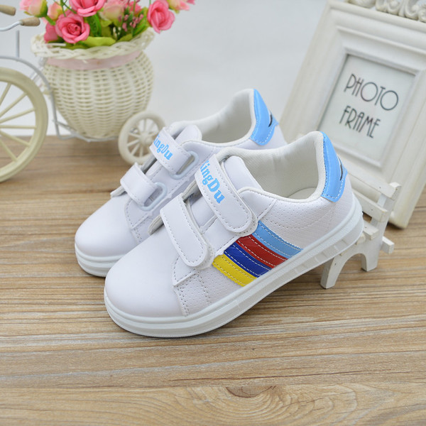 Tenisi copii pentru fete in alb cu panglici colorate, broderie si imprimeu