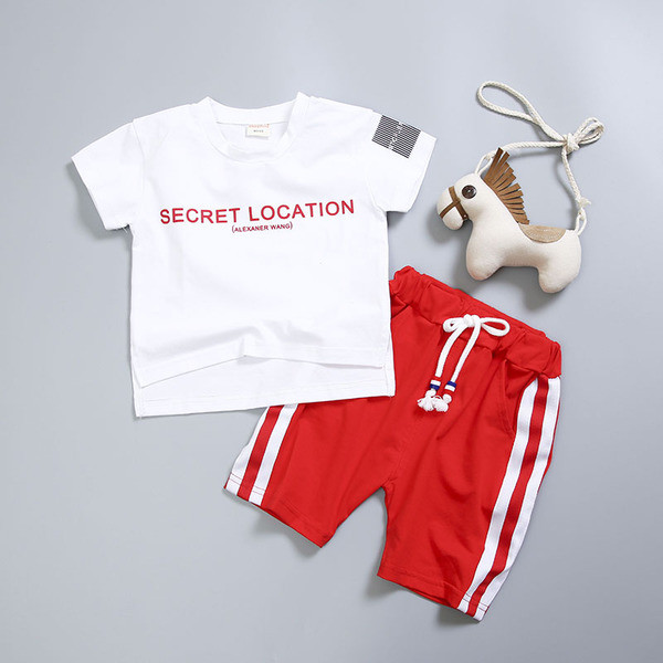 Napi gyerekkészlet fiúknak két részből, több színben