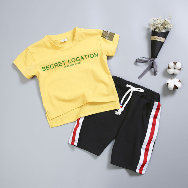 Napi gyerekkészlet fiúknak két részből, több színben