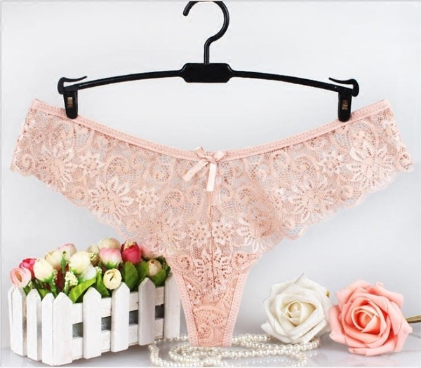 Női intim fehérnemű áttört csipkével - 5 színben