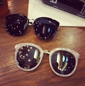 Ochelari de soare moderni de dama in doua culori