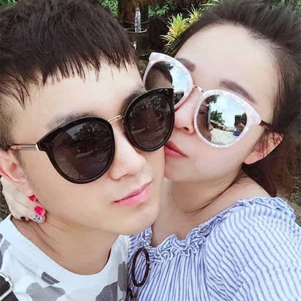 Ochelari de soare moderni de dama in doua culori