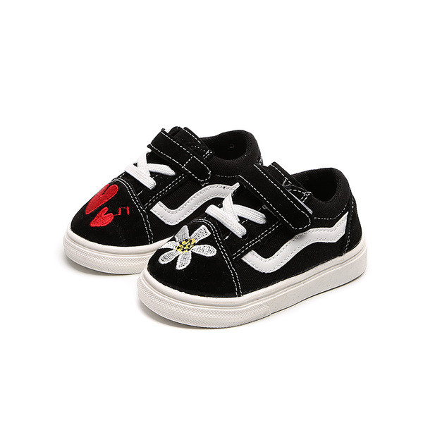 Tenisi copii pentru fete in doua culori cu broderie colorata