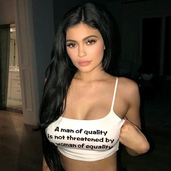 Γυναικεία μικρό αμάνικο με ενδιαφέρουσα επιγραφή σε μαύρο και άσπρο χρώμα