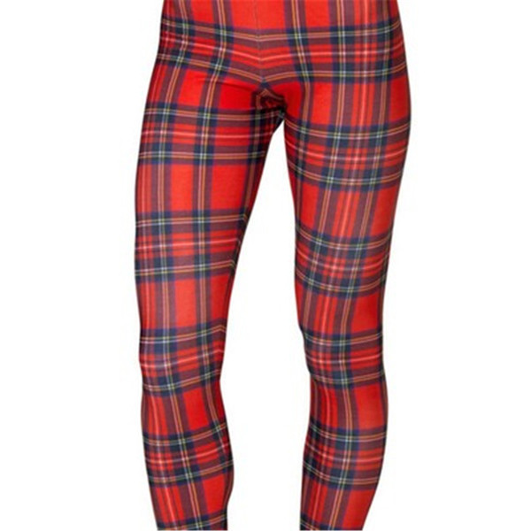 Спортно-елегантен дамски клин в актуално каре