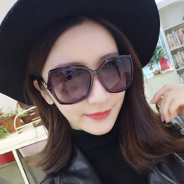 Σύγχρονα γυναικεία γυαλιά ηλίου με λεπτό πλαίσιο και διακοσμητική πέτρα σε διάφορα χρώματα