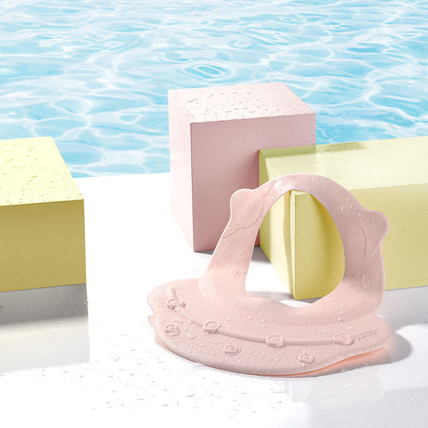 Άνετό και πρακτικό παιδικό καπέλο για μπάνιο που προστατεύει τα μάτια και τα αυτιά