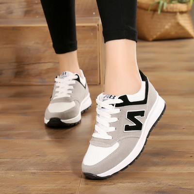 Καθημερινά αθλητικά παπούτσια για κορίτσια σε διαφορετικά χρώματα με δεσμούς