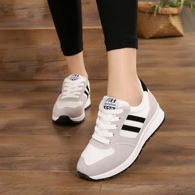 Καθημερινά αθλητικά παπούτσια για κορίτσια σε διαφορετικά χρώματα με δεσμούς