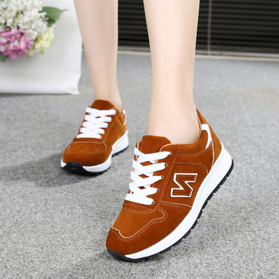 Καθημερινά αθλητικά παπούτσια για κορίτσια σε διαφορετικά χρώματα με δεσμούς